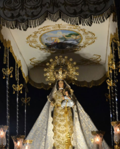 LA PATRONA VOLVERÁ A PROCESIONAR EL PRÓXIMO DOMINGO PARA CONMEMORAR EL 90 ANIVERSARIO DE SU CORONACIÓN CACÓNICA.